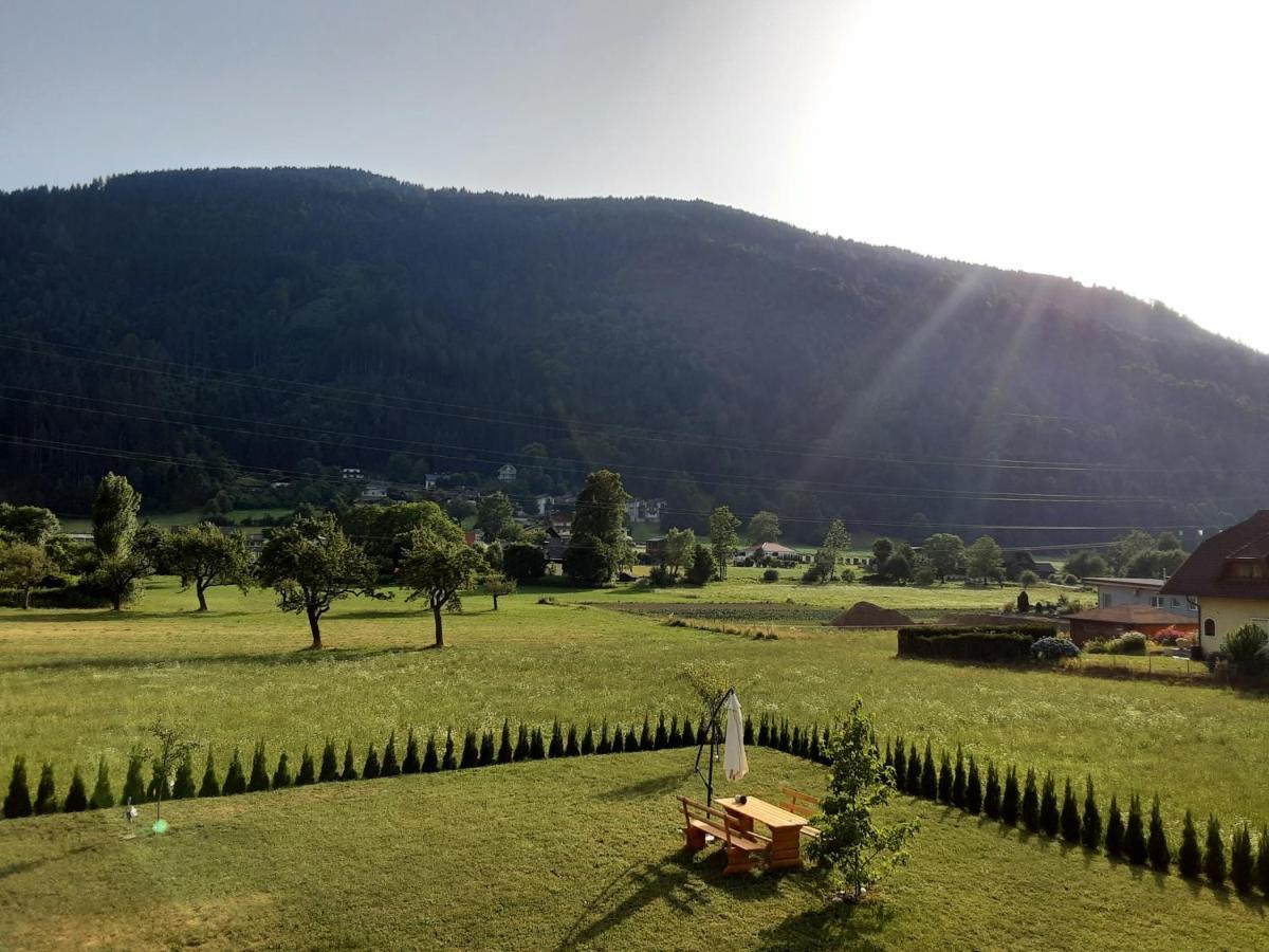 Apartment - Ferienwohnung 2 Treffen Am Ossiachersee Esterno foto